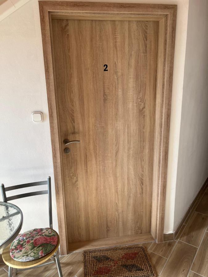 Csikos Apartman Gyenesdiás Exterior foto